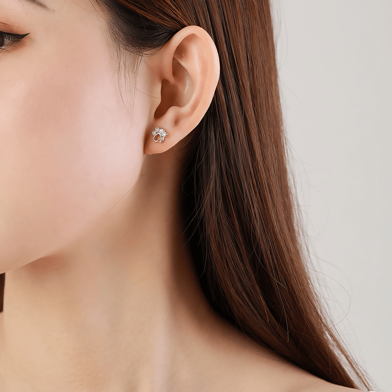 Paw Print Stud Earrings with Zirconia for Animal Lovers - NAFALUXE