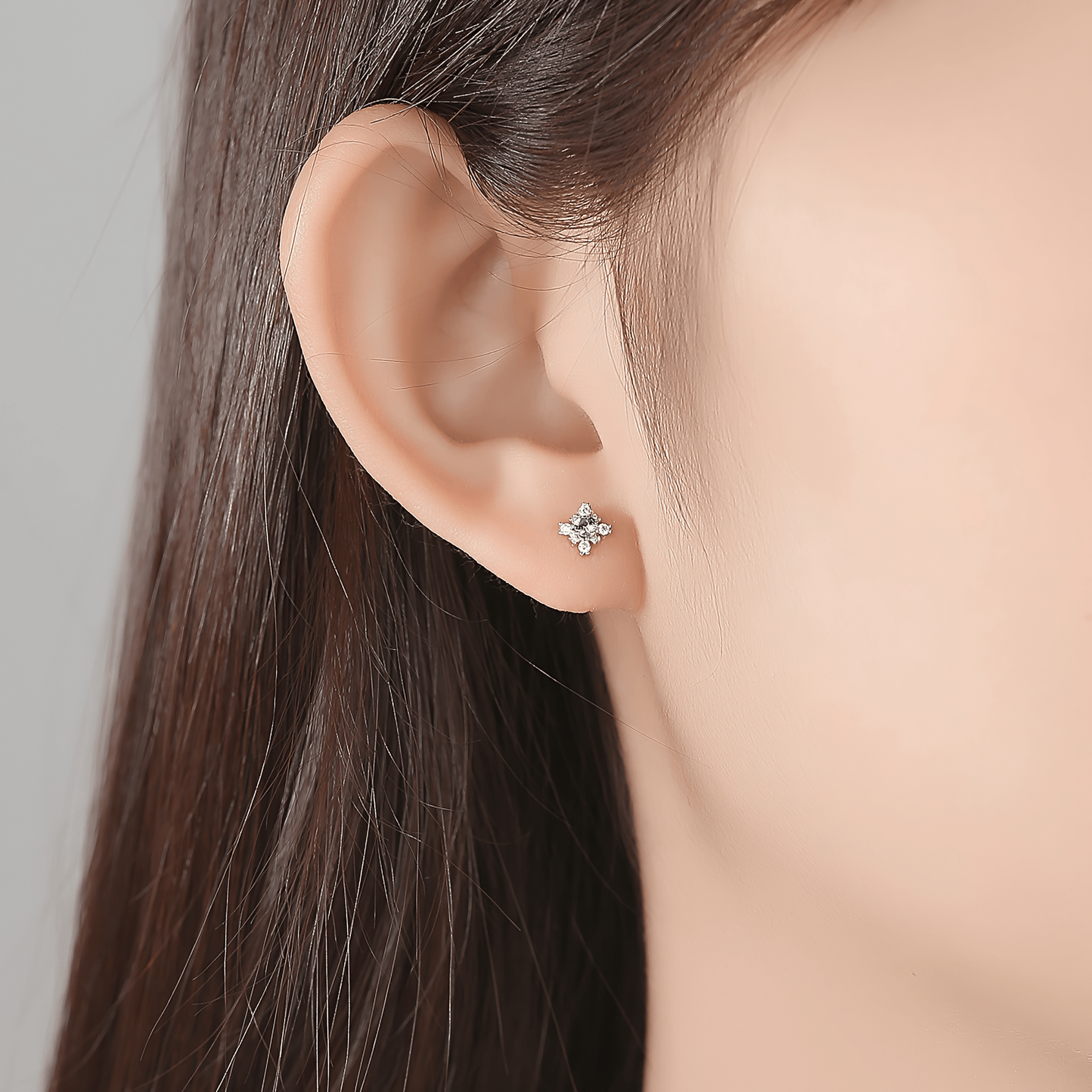 925 Sterling Silver Floral Stud Earrings with Zircon Stones – Elegant Sparkling Design - NAFALUXE