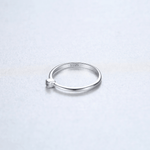 925 Sterling Silver Minimal Ring with Green Zircon – Elegant Stackable Design - NAFALUXE