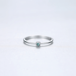 925 Sterling Silver Minimal Ring with Green Zircon – Elegant Stackable Design - NAFALUXE