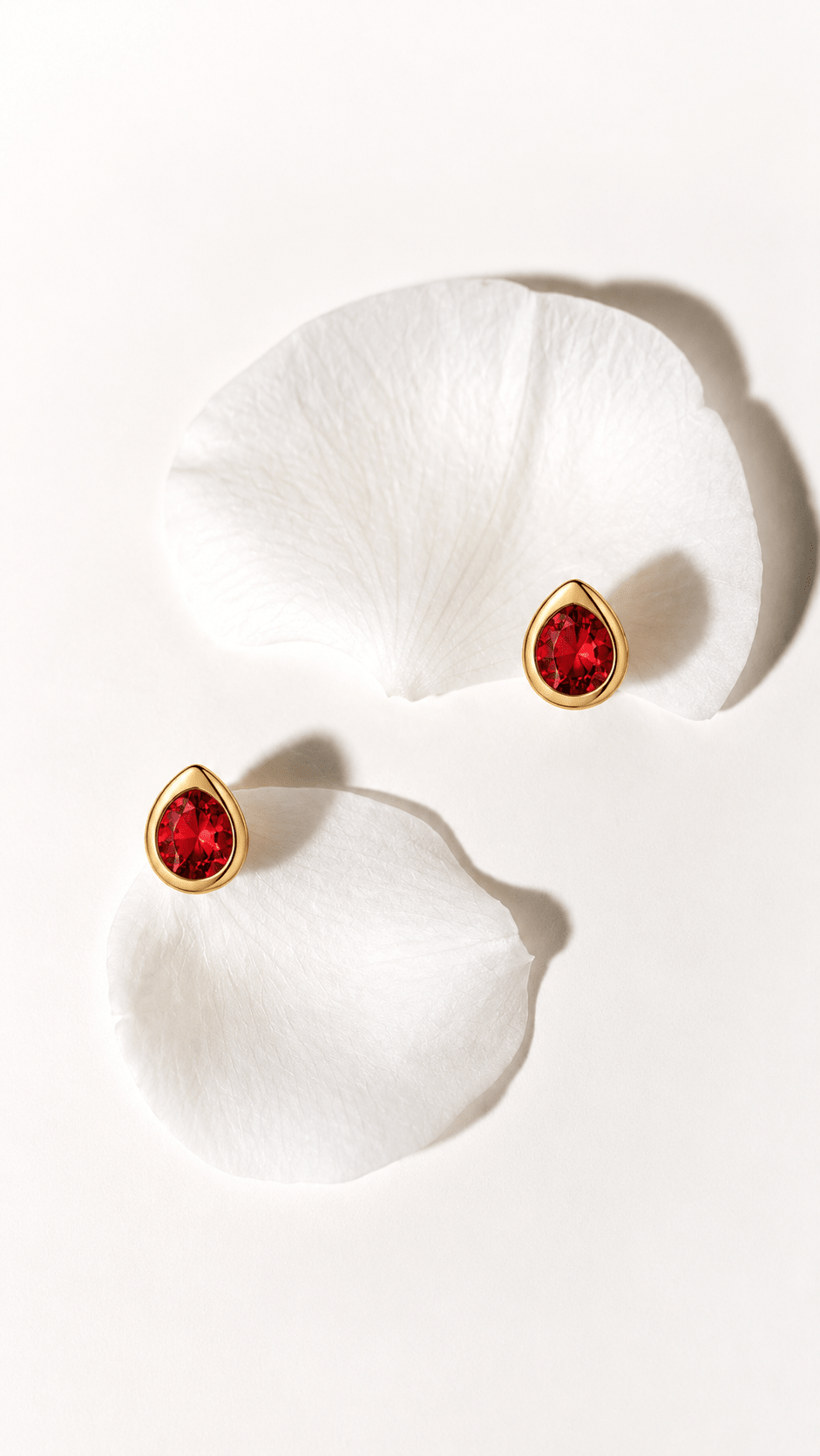 925 Sterling Silver Stud Earrings with Round Zircon Stone – Minimal Luxury Design - NAFALUXE