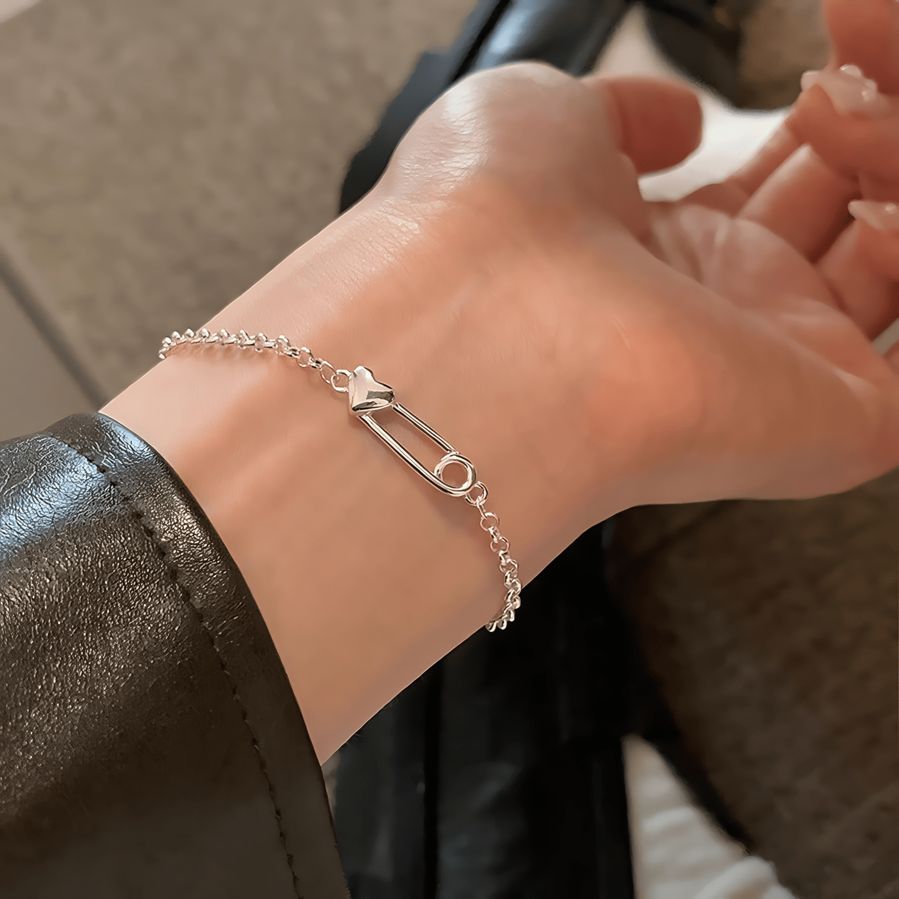 Edgy Heart & Pin Charm Bracelet – 925 Silver - NAFALUXE