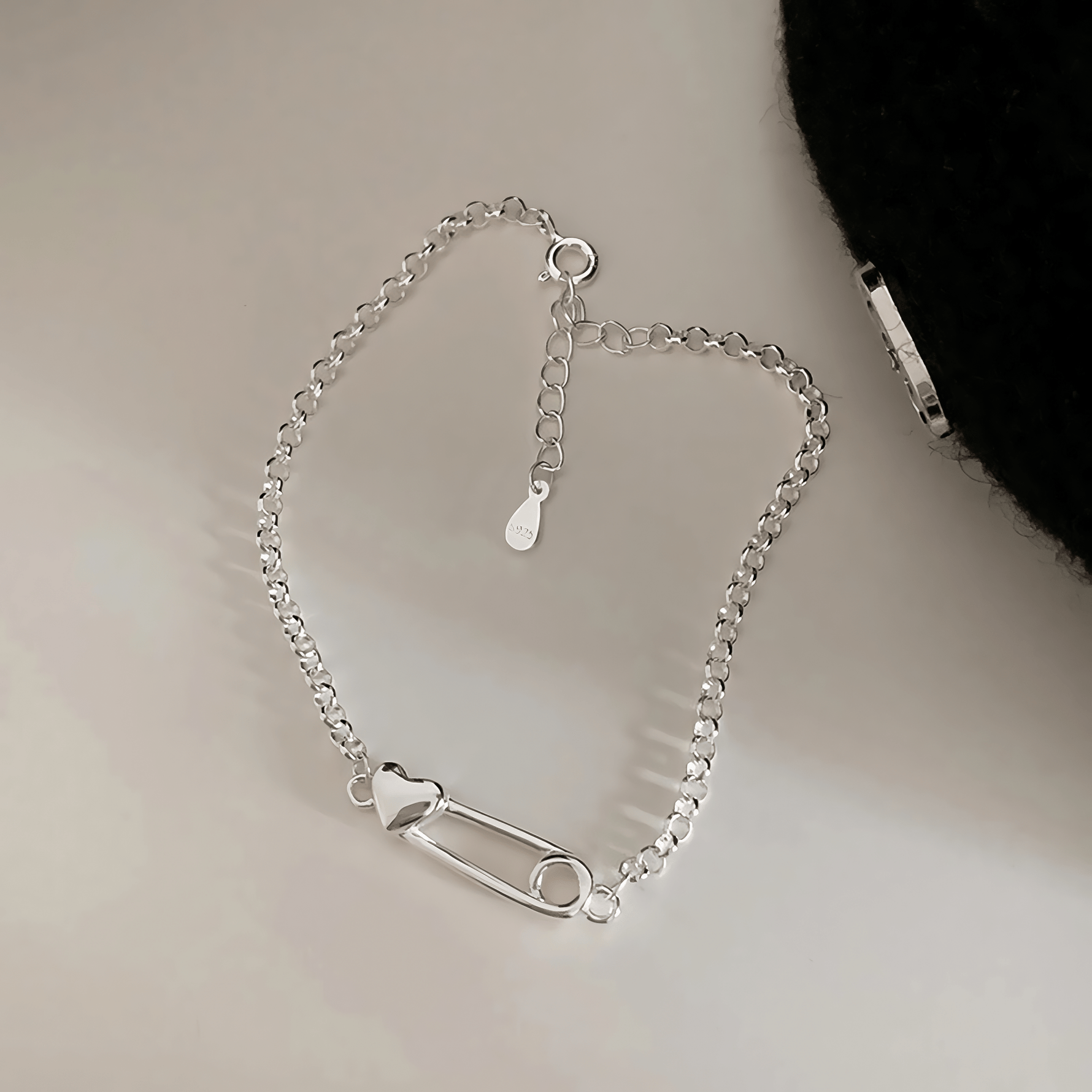 Edgy Heart & Pin Charm Bracelet – 925 Silver - NAFALUXE