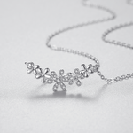 Elegant Floral Design Silver Necklace - NAFALUXE