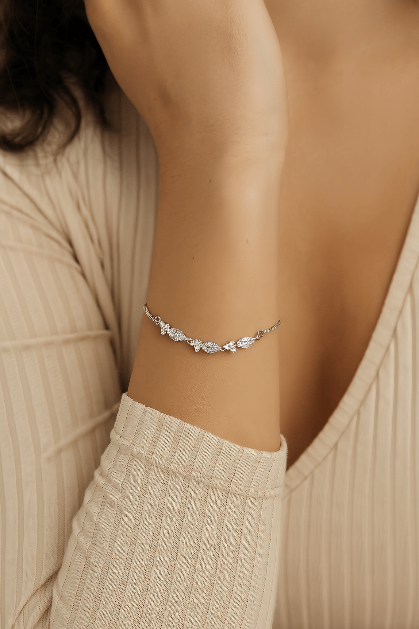 Elegant Marquise - Cut Blue Zirconia Bracelet in 925 Sterling Silver - NAFALUXE