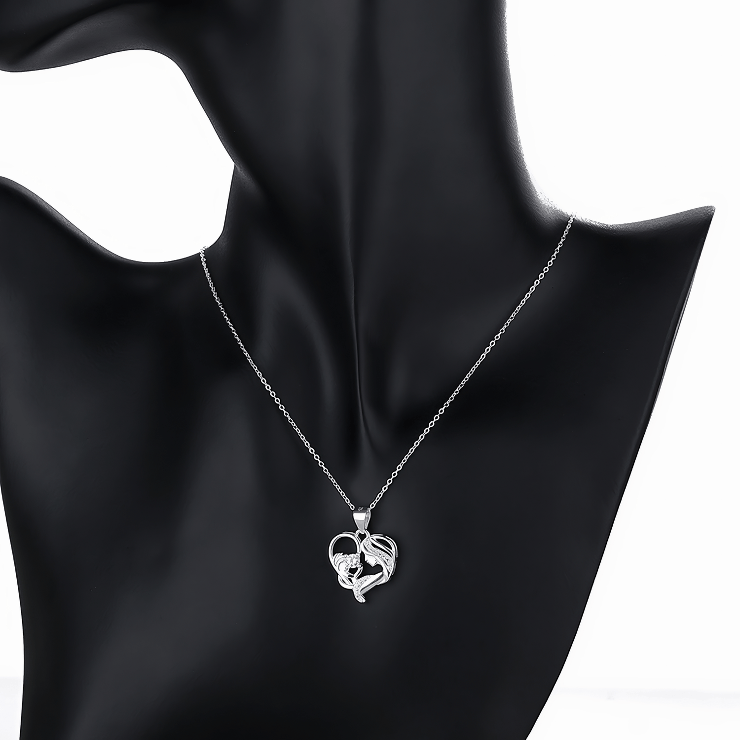 Forever Embrace Necklace - NAFALUXE