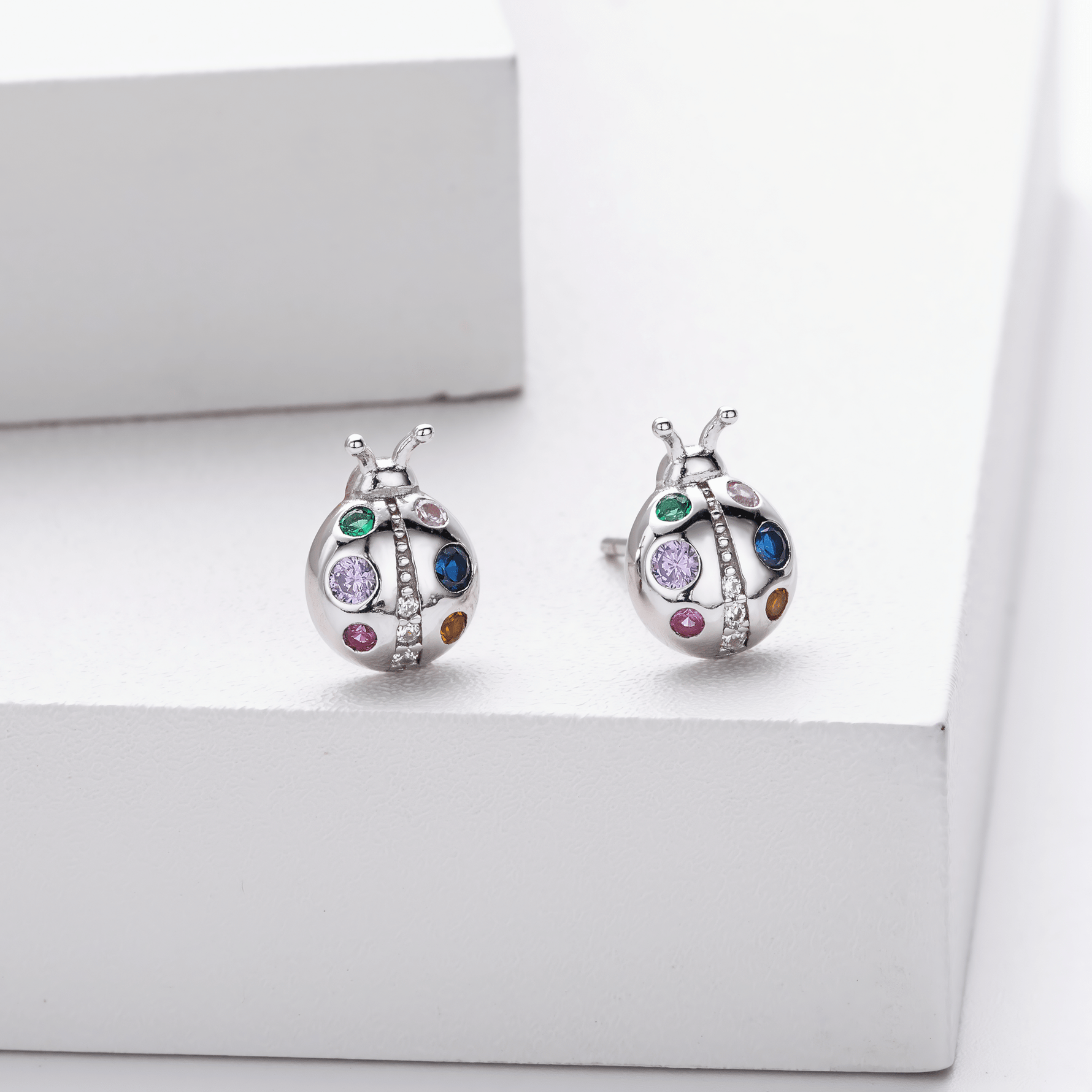 Lucky Ladybug Earrings - NAFALUXE