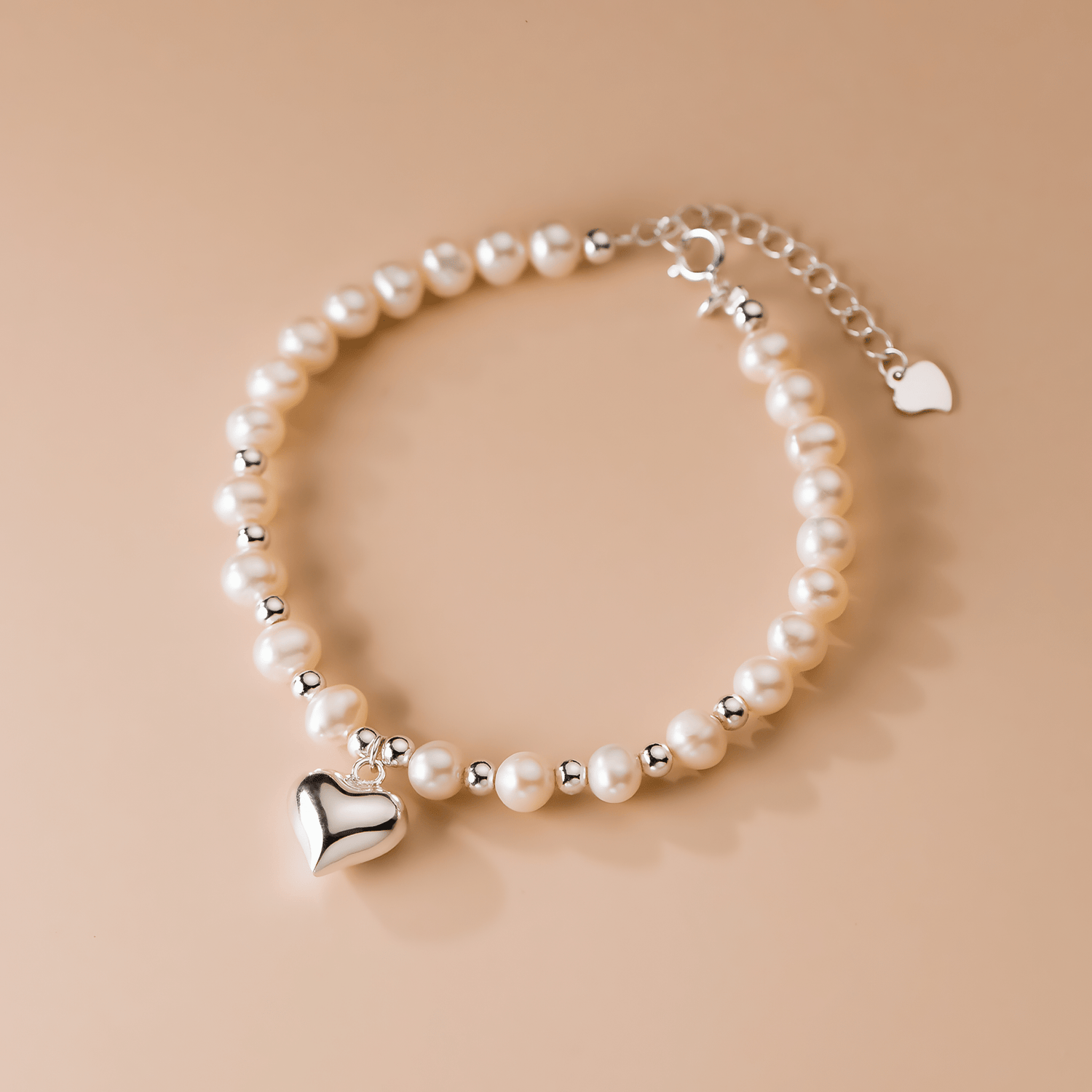 Pearl Romance Heart Charm Bracelet - NAFALUXE