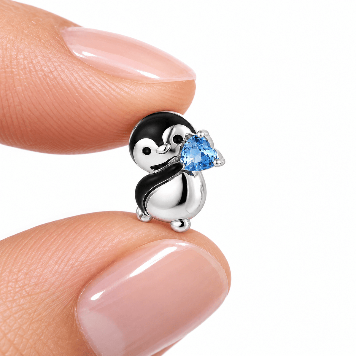 Penguin Heart Stud Earrings - NAFALUXE