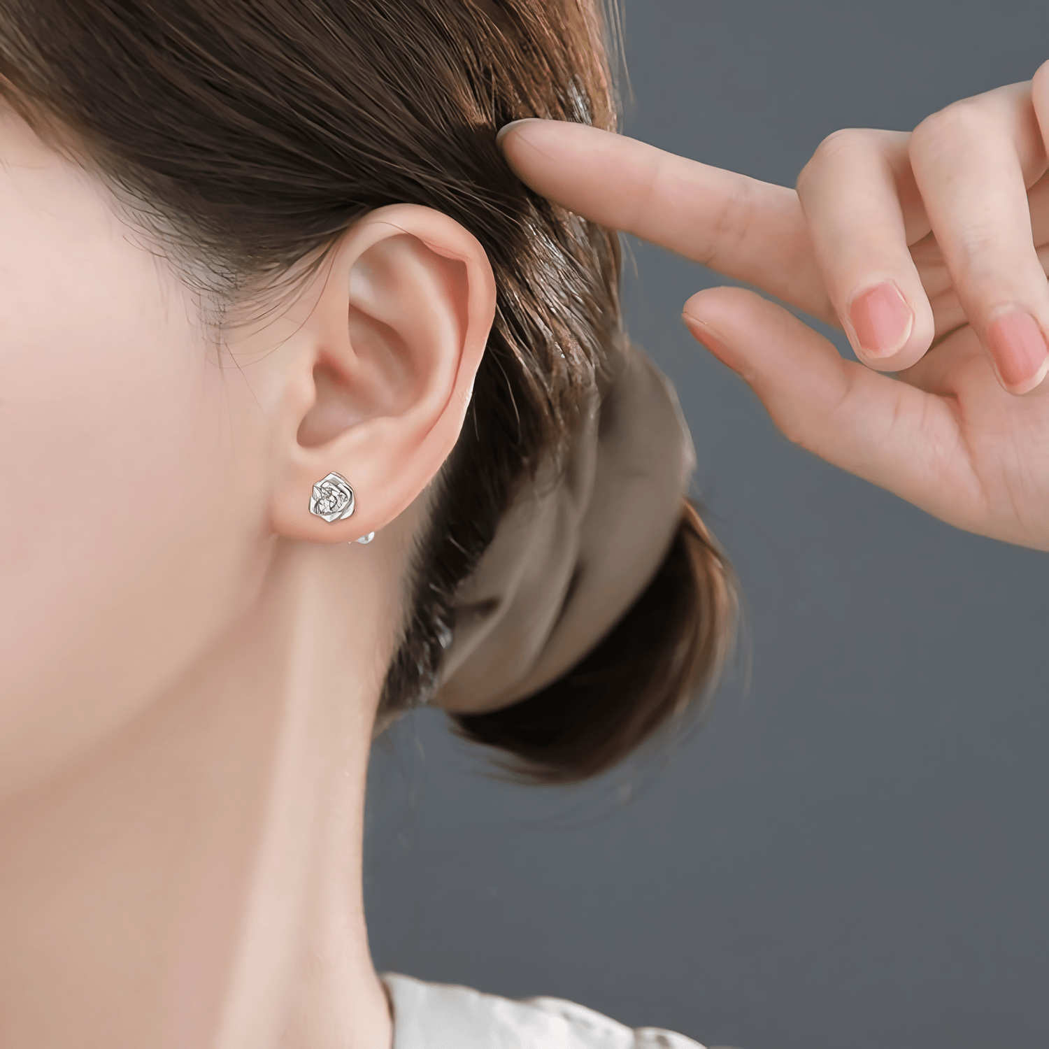 Rose Stud Earrings with Sparkling Zirconia - NAFALUXE