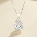 Royal Teardrop Halo Necklace – 925 Silver - NAFALUXE