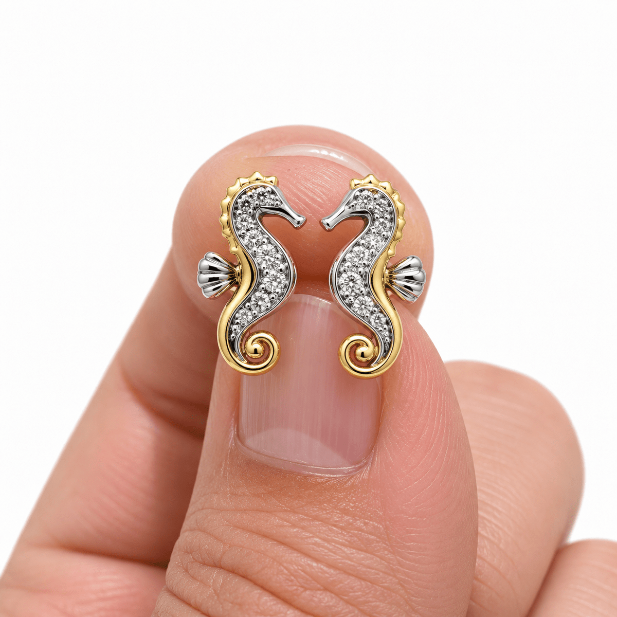 Seahorse Stud Earrings - NAFALUXE