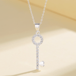 Sparkling Heart Key Pendant Necklace – 925 Silver - NAFALUXE