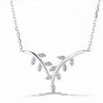 Sparkling Vine Leaf Necklace in 925 Sterling Silver - NAFALUXE