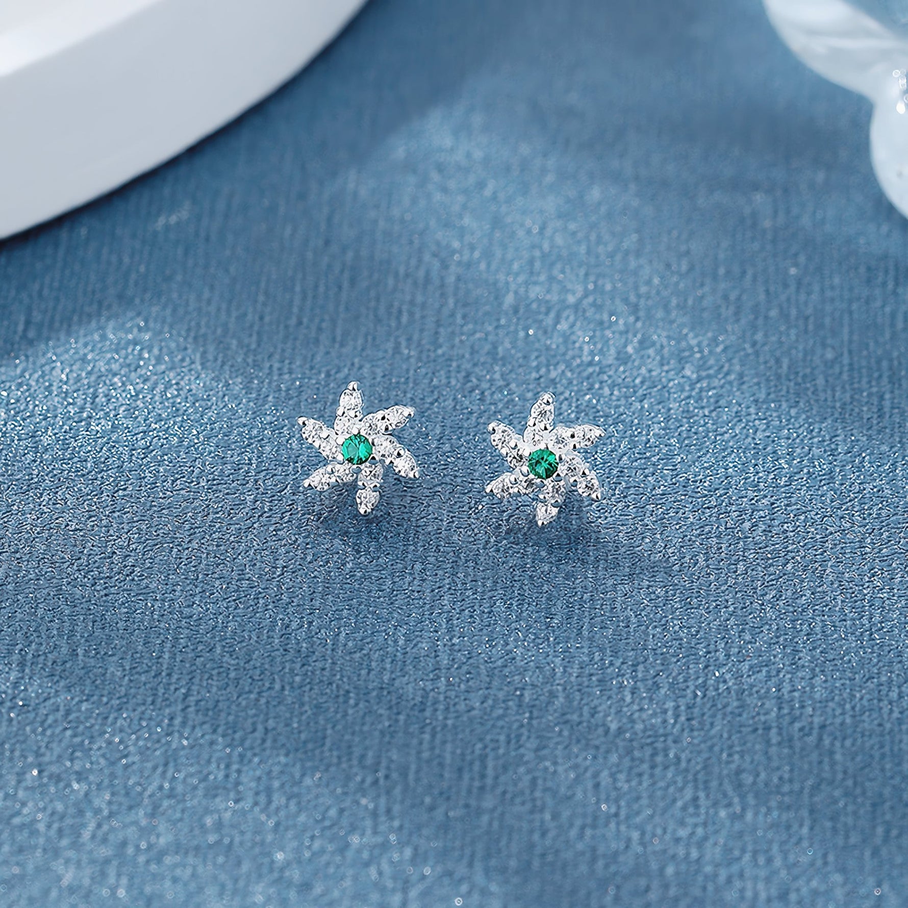 Sterling Silver 925 Starburst Earrings – Green & White AAA CZ - NAFALUXE